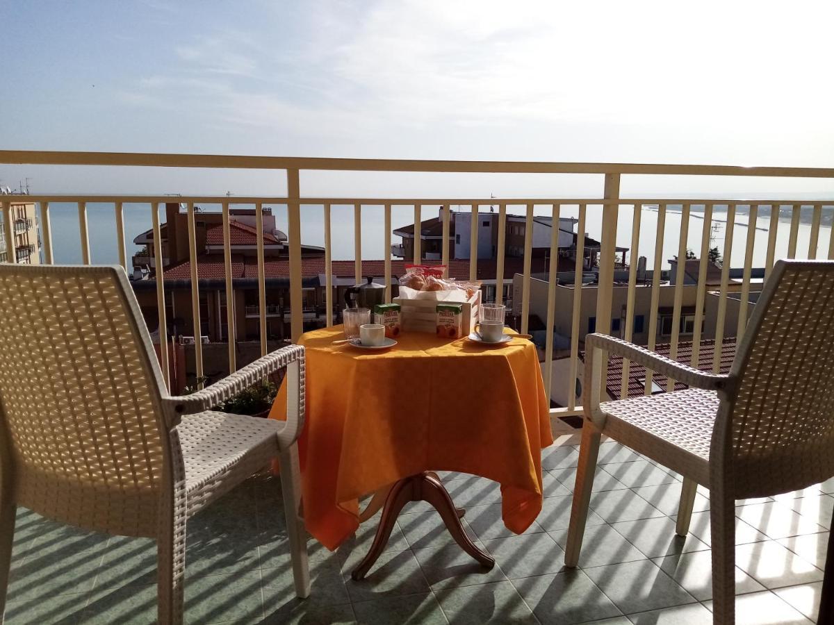 Ferienwohnung Domus Flavia Termoli Exterior foto